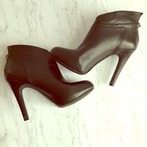 Jessica Simpson Aggie genuine leather booties!